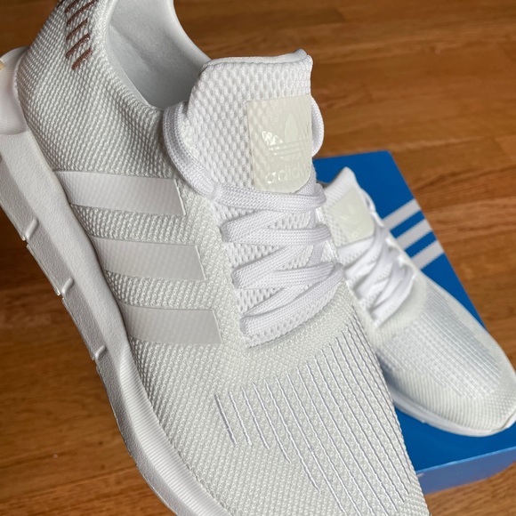 Adidas Swift Run White Women’s Shoes - Picture 7 of 7